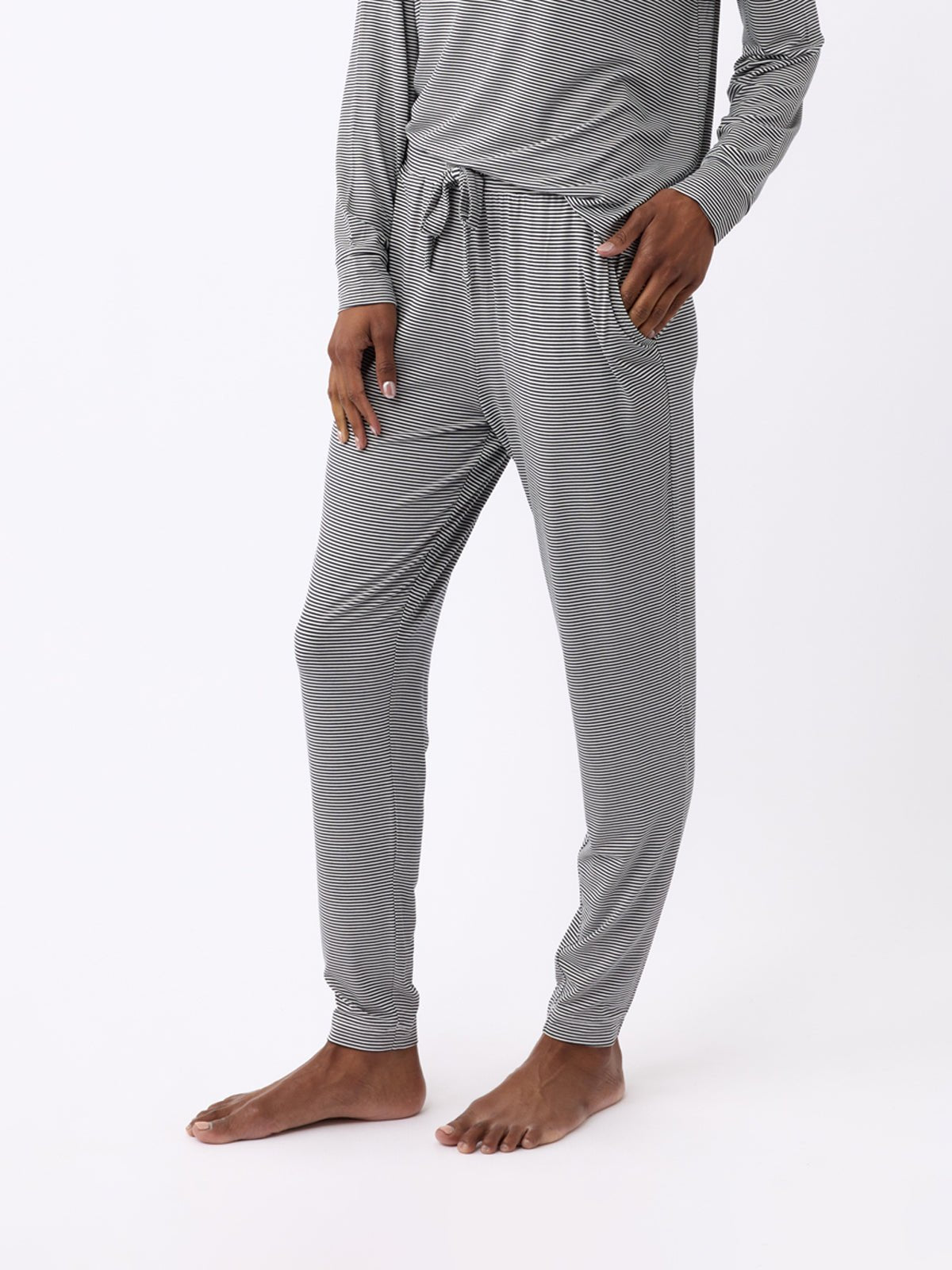 Women's Bamboo Stretch-Knit Tapered Pant