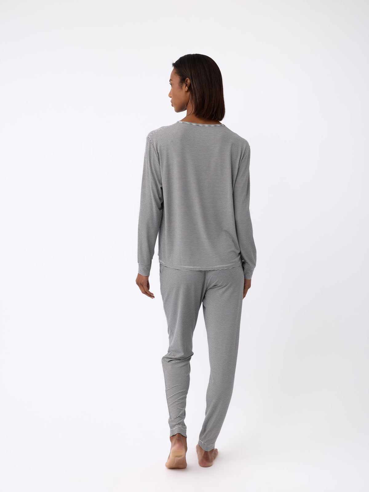 Women's Bamboo Stretch-Knit Tapered Pant