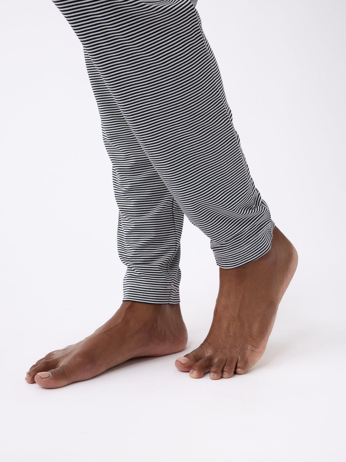 Women's Bamboo Stretch-Knit Tapered Pant